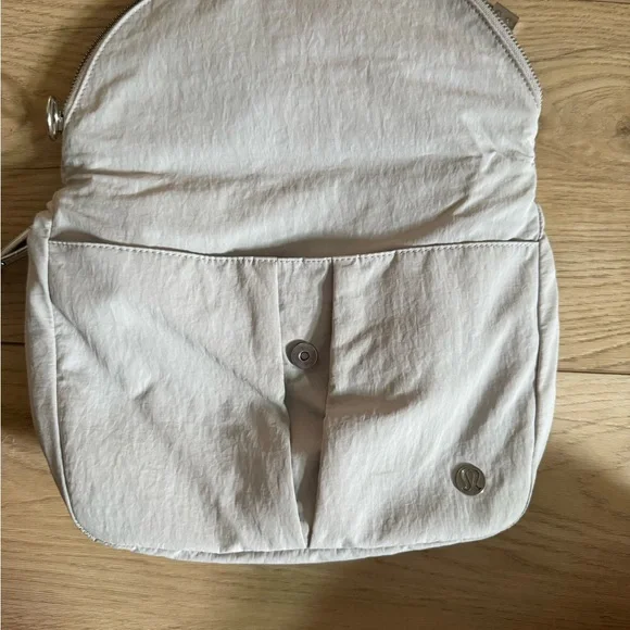 Lululemon All Night Festival Bag - Picture 2 of 5